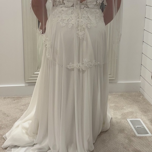 NWT Wedding Dress Rebecca Ingram - Picture 7 of 8